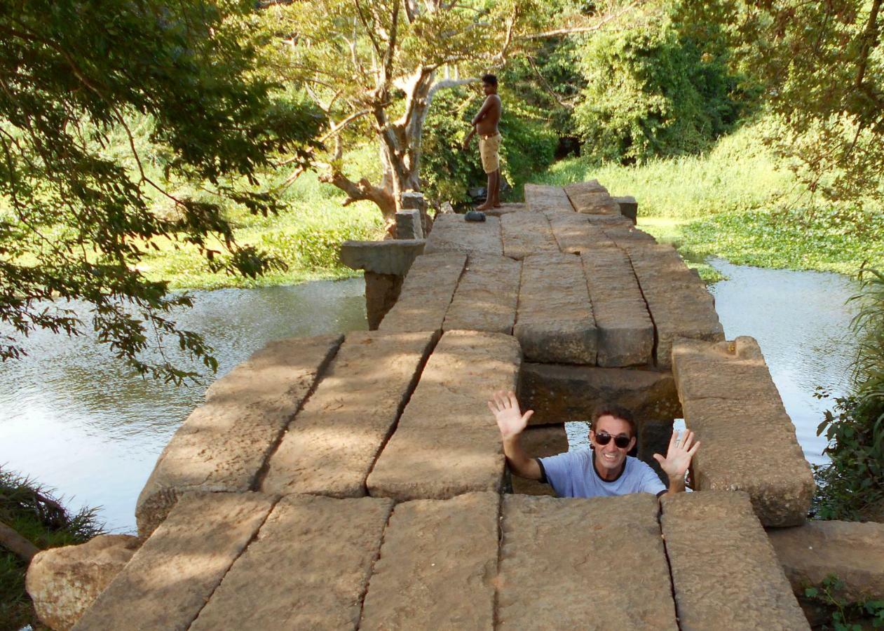Homestay Camping อนุราธปุระ ภายนอก รูปภาพ