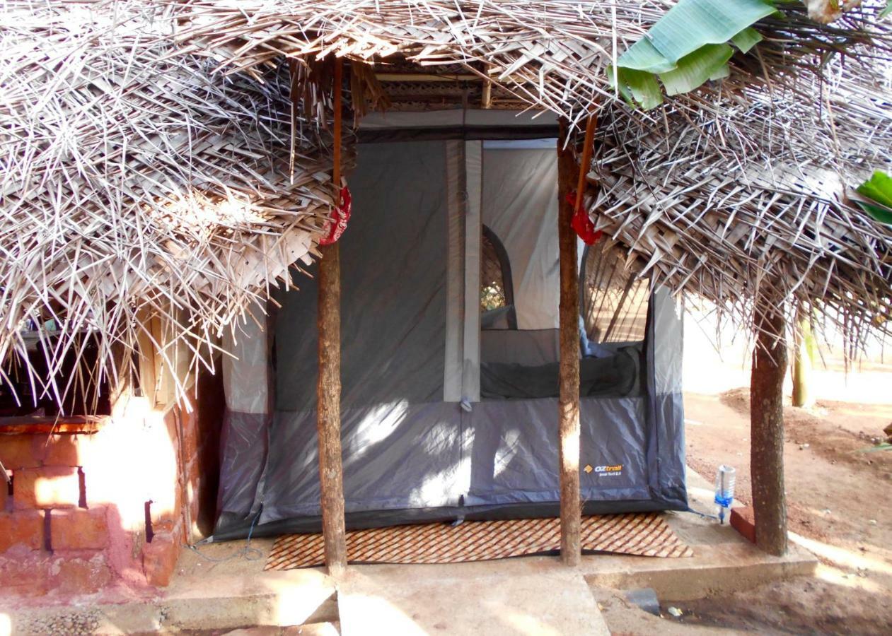 Homestay Camping อนุราธปุระ ภายนอก รูปภาพ