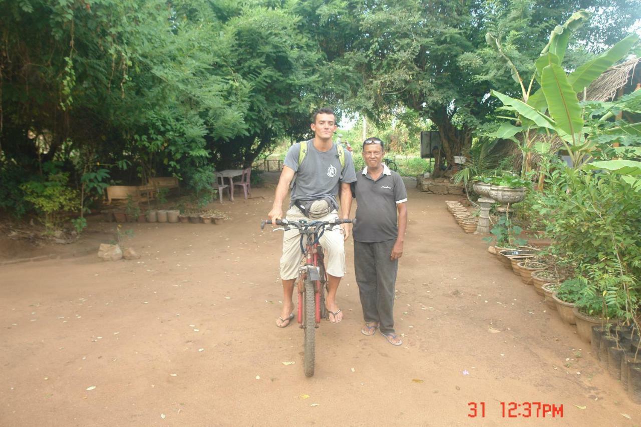 Homestay Camping อนุราธปุระ ภายนอก รูปภาพ