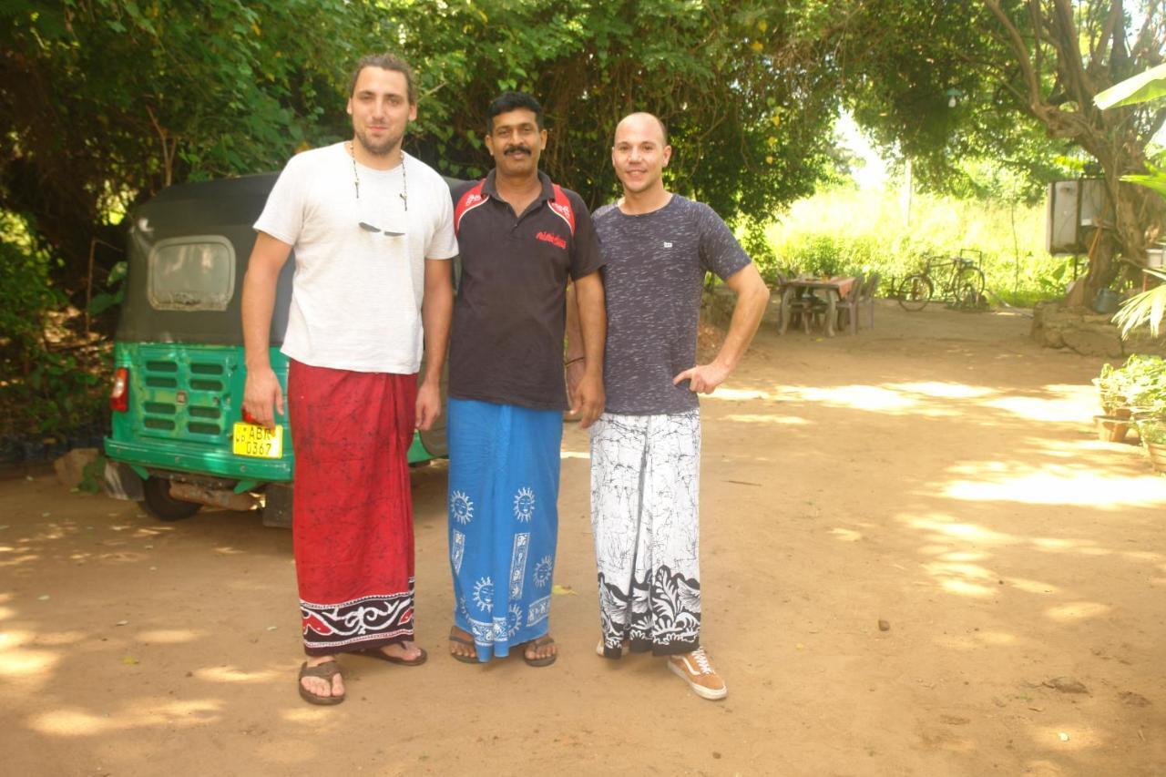 Homestay Camping อนุราธปุระ ภายนอก รูปภาพ