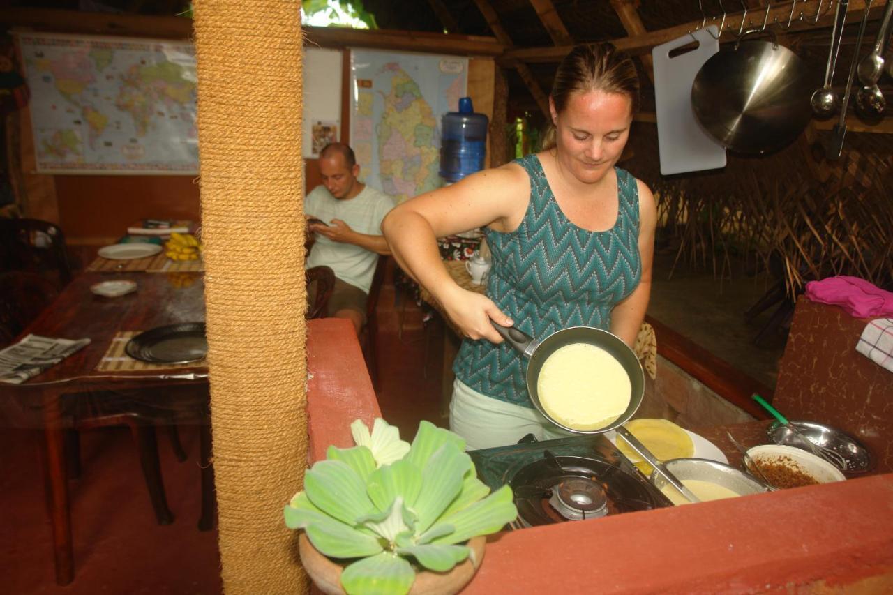 Homestay Camping อนุราธปุระ ภายนอก รูปภาพ