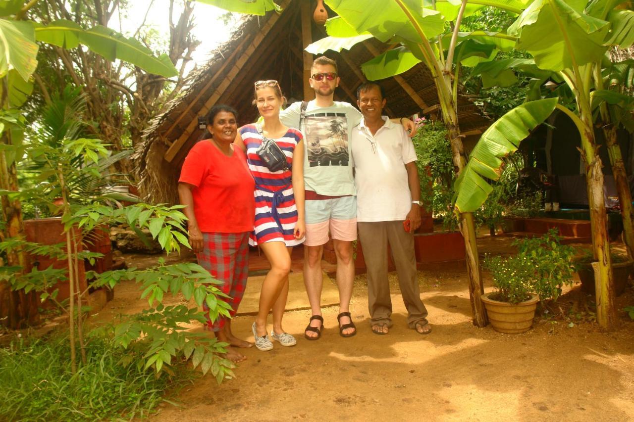 Homestay Camping อนุราธปุระ ภายนอก รูปภาพ