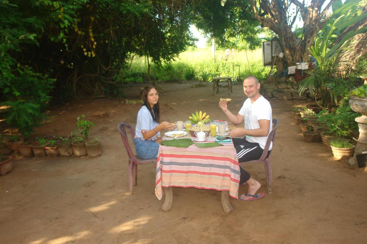 Homestay Camping อนุราธปุระ ภายนอก รูปภาพ