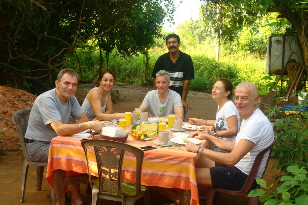Homestay Camping อนุราธปุระ ภายนอก รูปภาพ