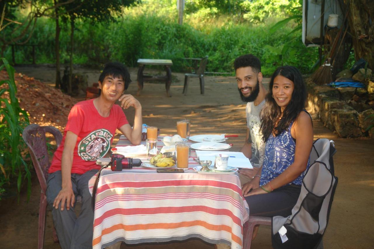 Homestay Camping อนุราธปุระ ภายนอก รูปภาพ